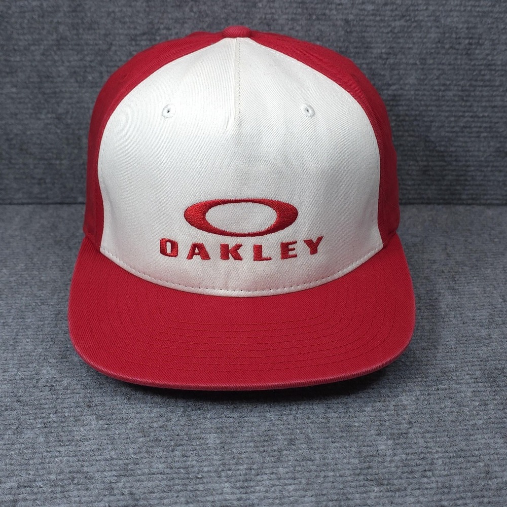 Oakley Hat Cap Adjustable Snap Back Mens Red White‎ Surf Skate Golf Outdoors